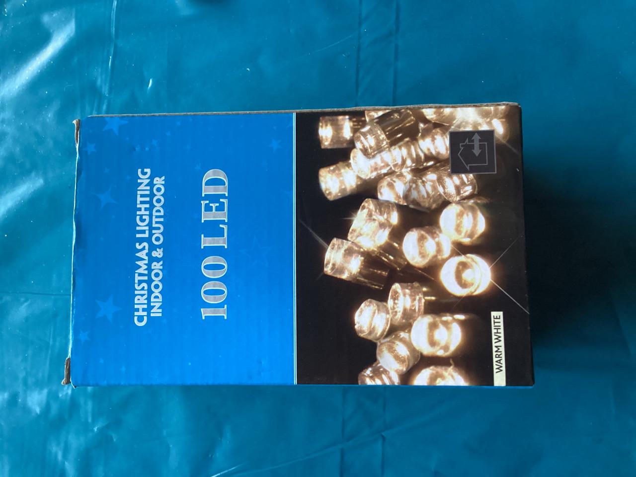 3 doosjes kerstlampjes.