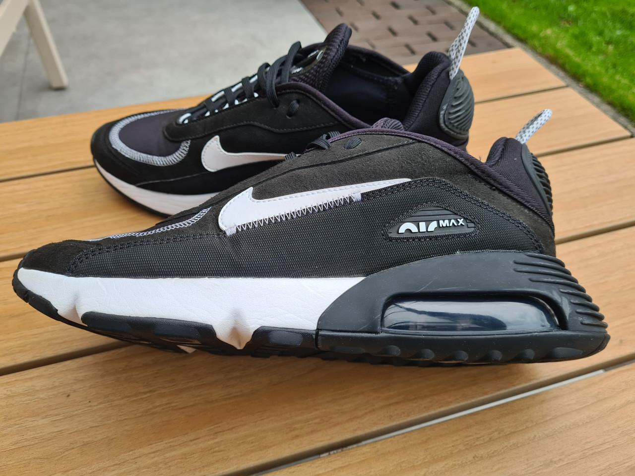 Nike Air Max 2090 maat 44.5 in NIEUWSTAAT