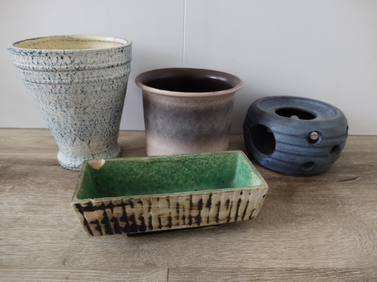 Set vintage bloempotten, bloempot retro vintage. Oude potten