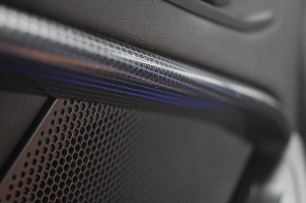 BMW 1 Serie 118i sport line | stoelverwarming | apple carplay | android aut