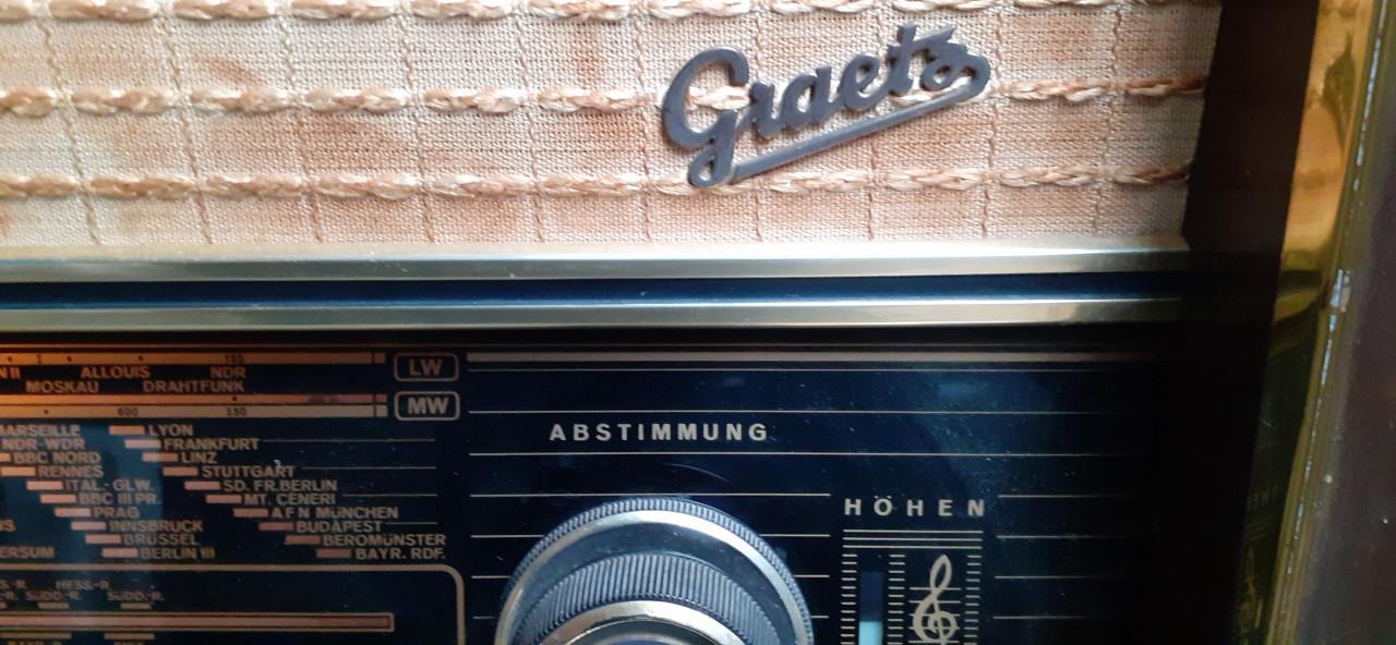 Radio vintage met pick up pepertum ebner merk greatz 428