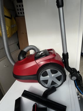 Nieuwe Philips FC8781/09 Stofzuiger 3 weken gebruikt winkelprijs €260,-