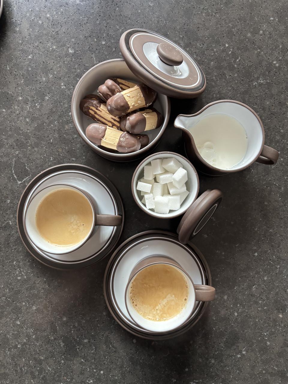 Vintage Hornsea Contrast servies ontworpen Martin Hunt