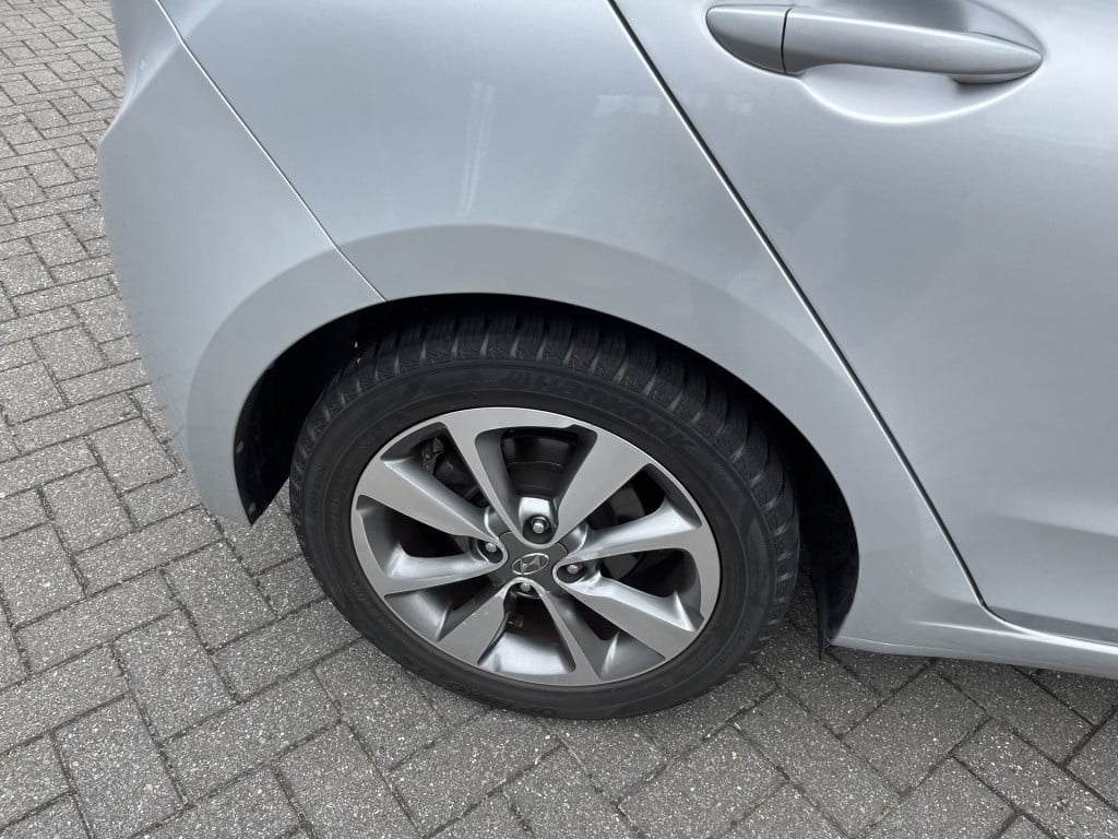 Hyundai I 20 1.2 hp i-motion premium 42 dkm