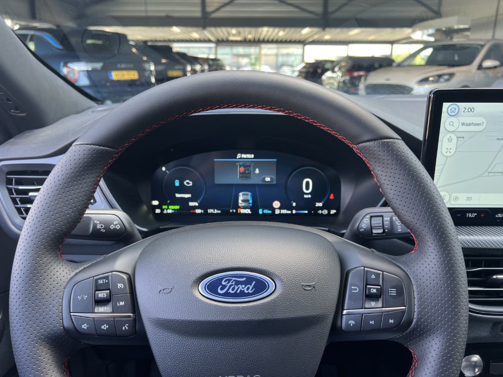 Ford Kuga 2.5 plug in hybrid 243pk e-cvt st-line