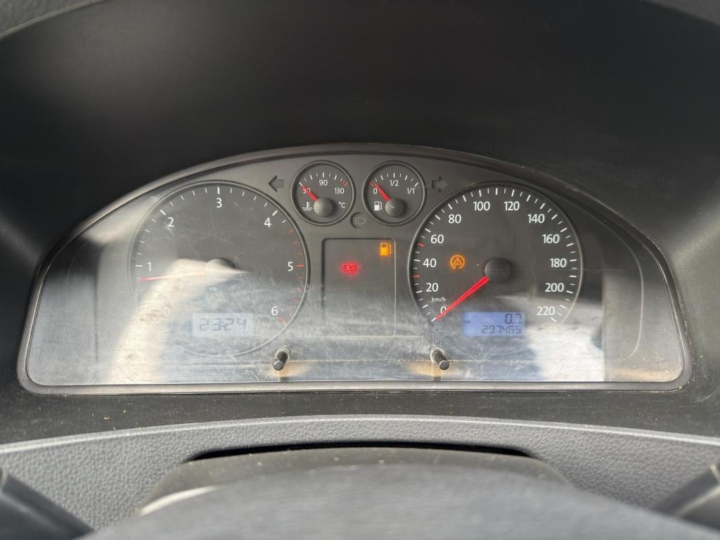 Volkswagen Transporter 2.5 tdi 340 budgetline dc l2 airco