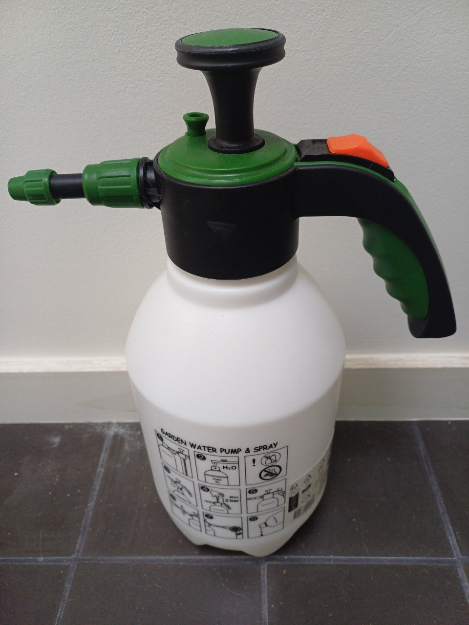 NIEUW: PLANTENSPROEIER/hogedruk SPUIT + 2 x geleidingsstok