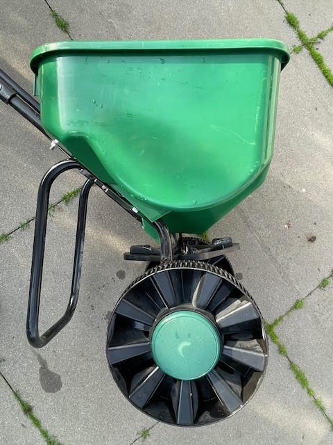 Duwmodel Strooiwagen / strooibak