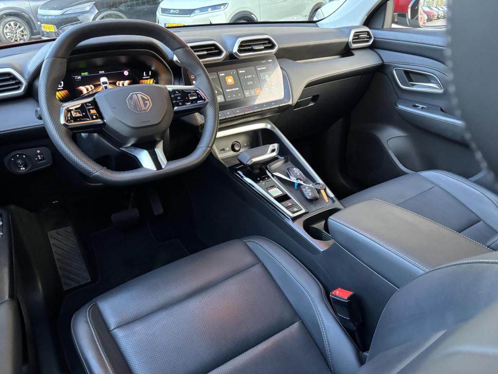 MG ZS mg hybrid+ 1.5 hybrid+ luxury