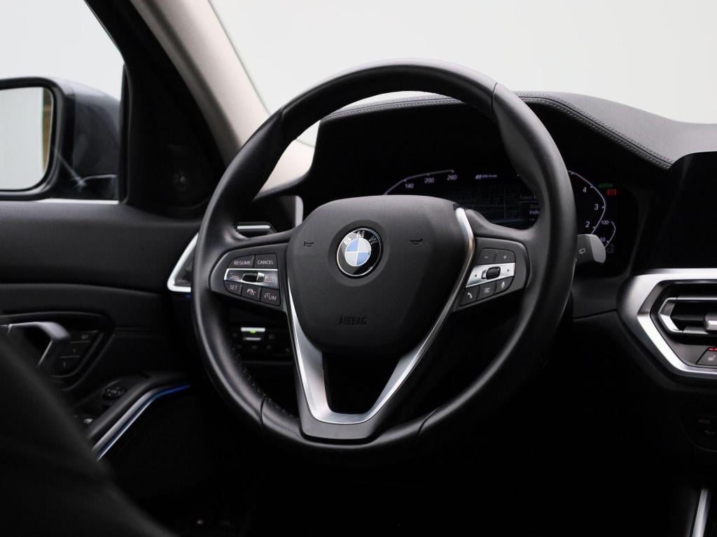 BMW 3-serie touring 330e edrive edition | automaat | lmv | leder | parkeer 
