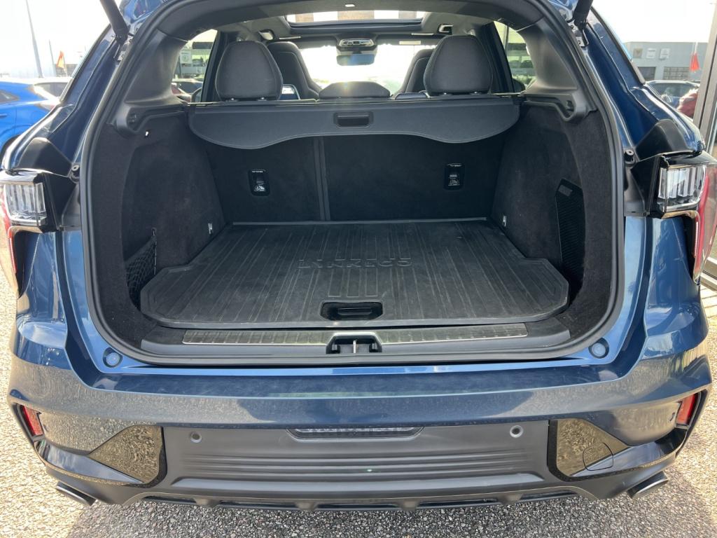 Lynk & Co 01 1.5 261pk phev plug inn hybrid , pano dak,car play, adaptive c