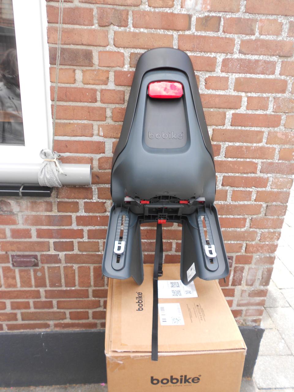 Bobike maxi one black fietszitje achter tot  22kg.