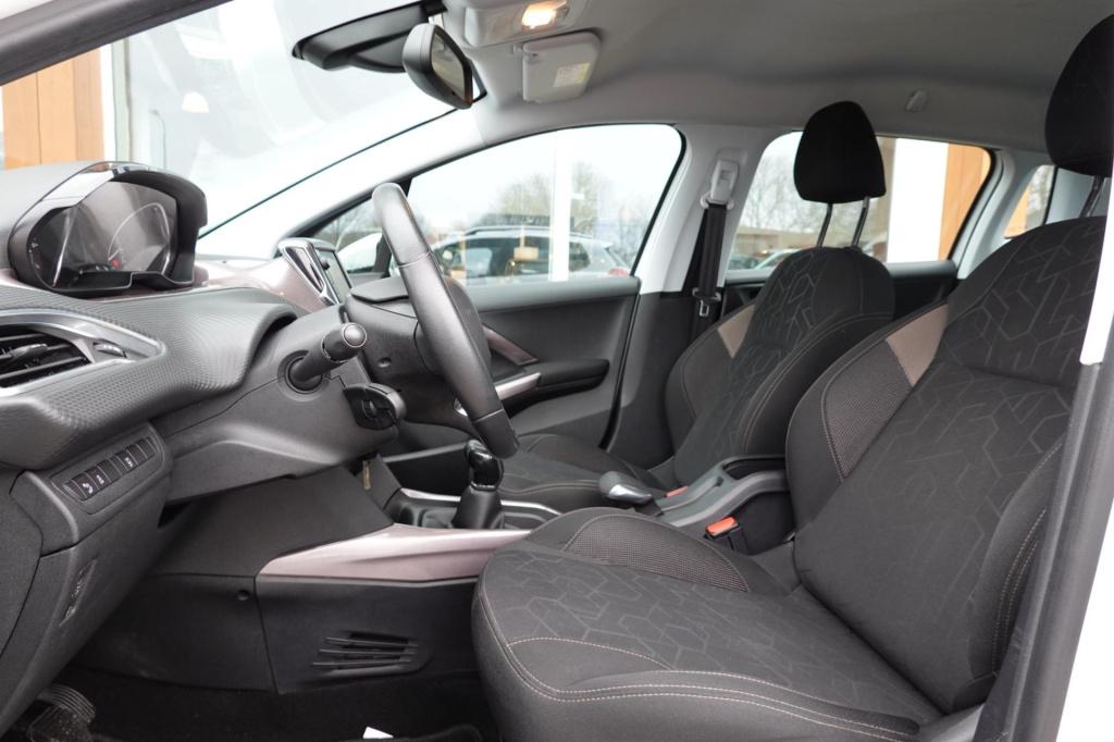 Peugeot 2008 1.6 vti active