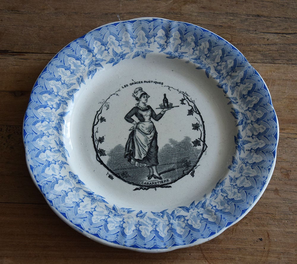 Longwy Antiek bord Serie Les graces rustiques