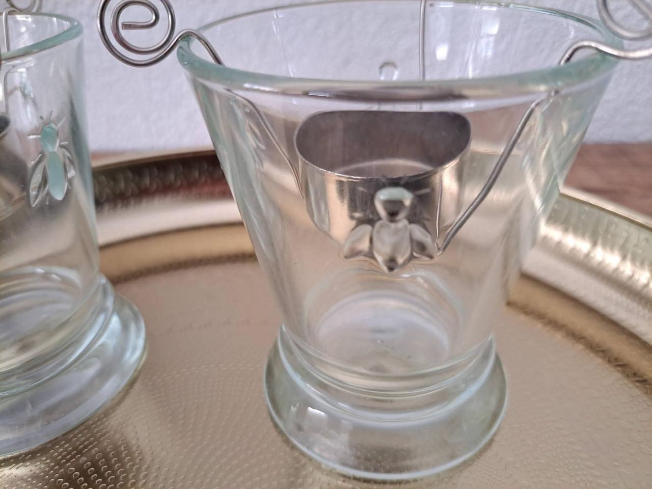 Mooie waxinelichthouders met motiefje in het glas (bijtje)