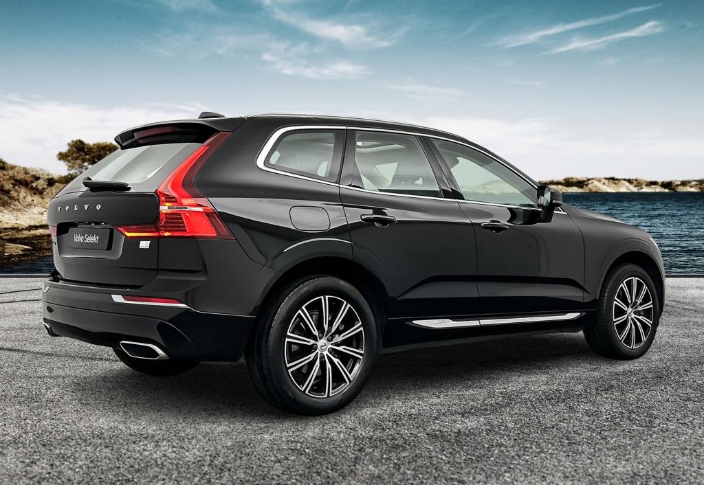 Volvo XC60 t6 340pk recharge r-design| trekhaak| pano| camera| adap.cruise