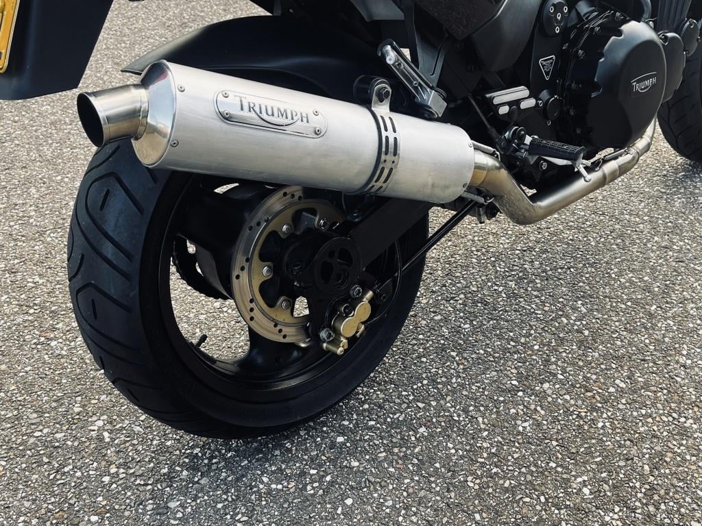 Triumph Speed Triple t300