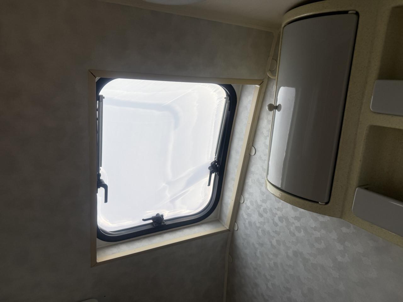 Adria 2Win ( zeer leuke starters buscamper, nieuw APK )meeneemprijs !!!