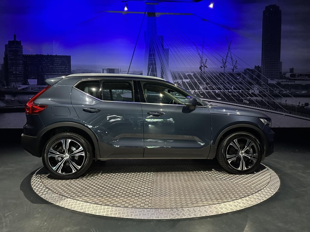 Volvo XC40 1.5 t5 recharge inscription expression