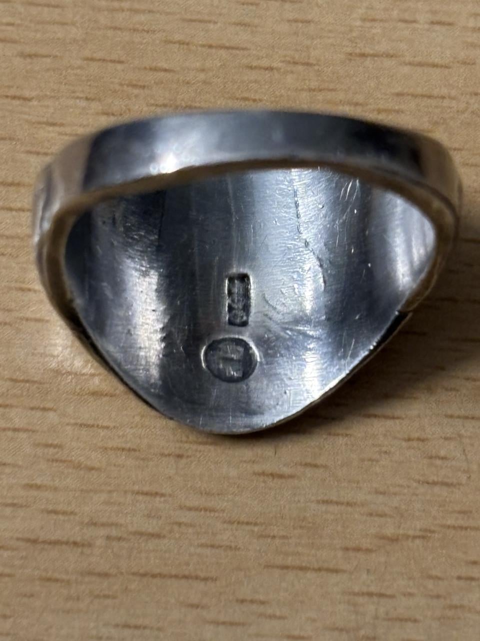 Zilveren ring oorlog