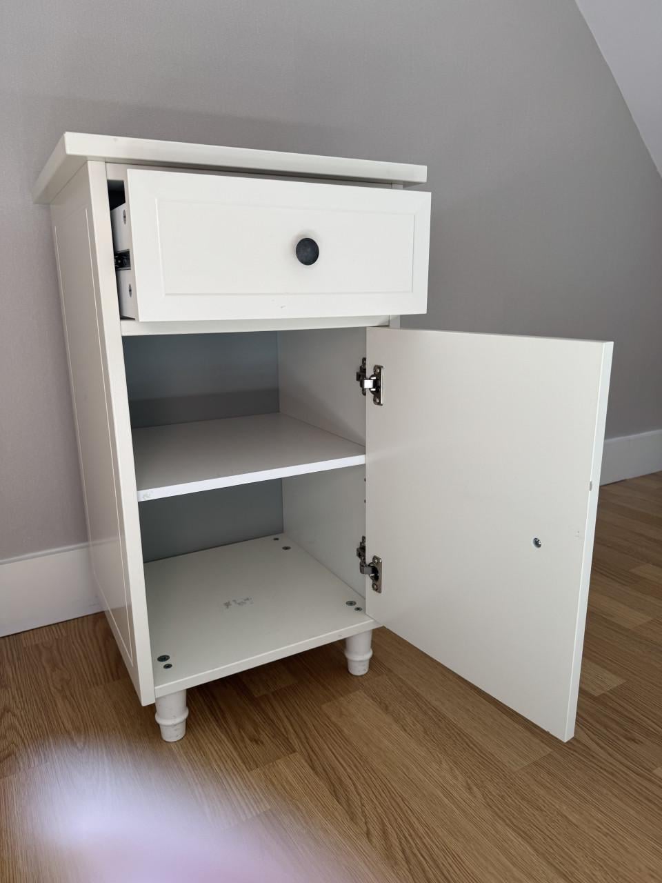 Nachtkastje Hemnes Ikea