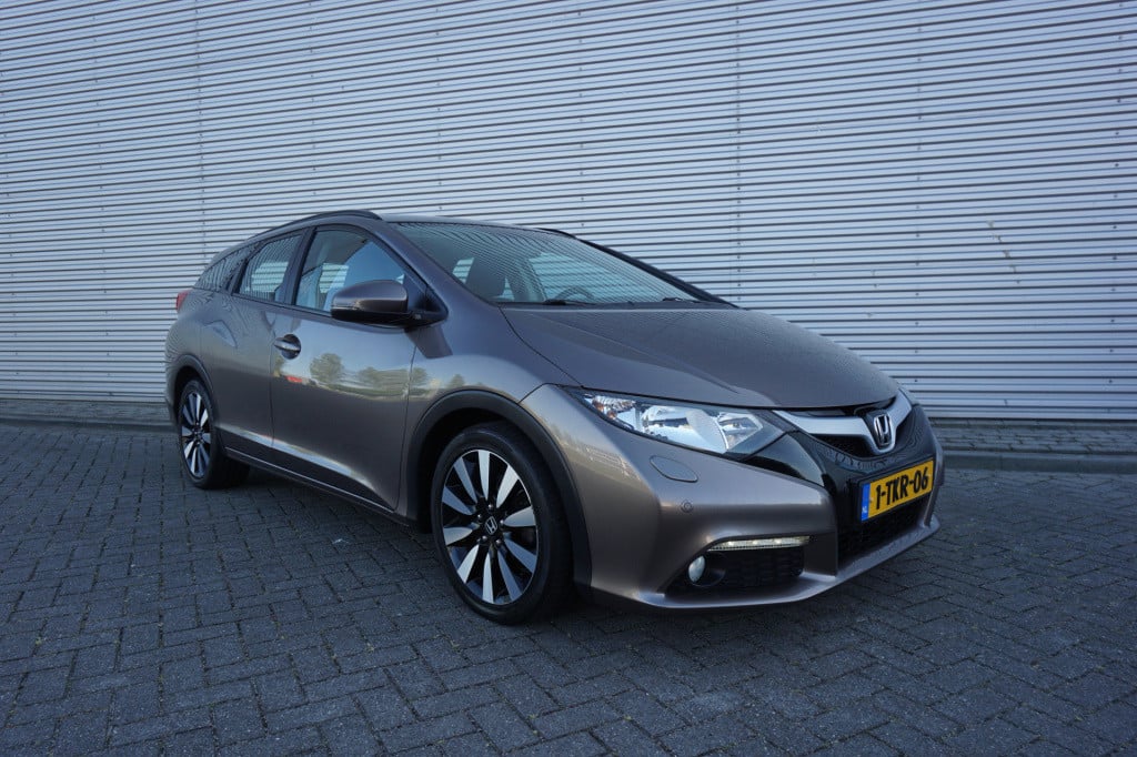 Honda Civic tourer 1.8 sport business edition climate / stoelverw. / cruise