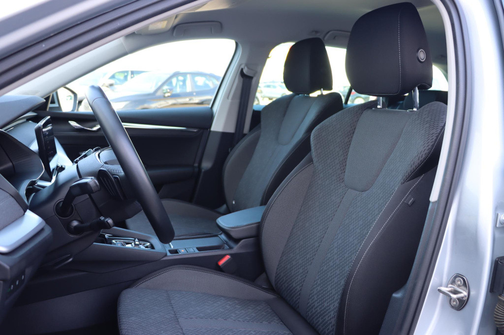Skoda Octavia combi 1.4 tsi iv phev business edition 204pk dsg6