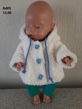 Poppenkleertjes baby born. Jasje teddy stof . Opbrengst KiKa.
