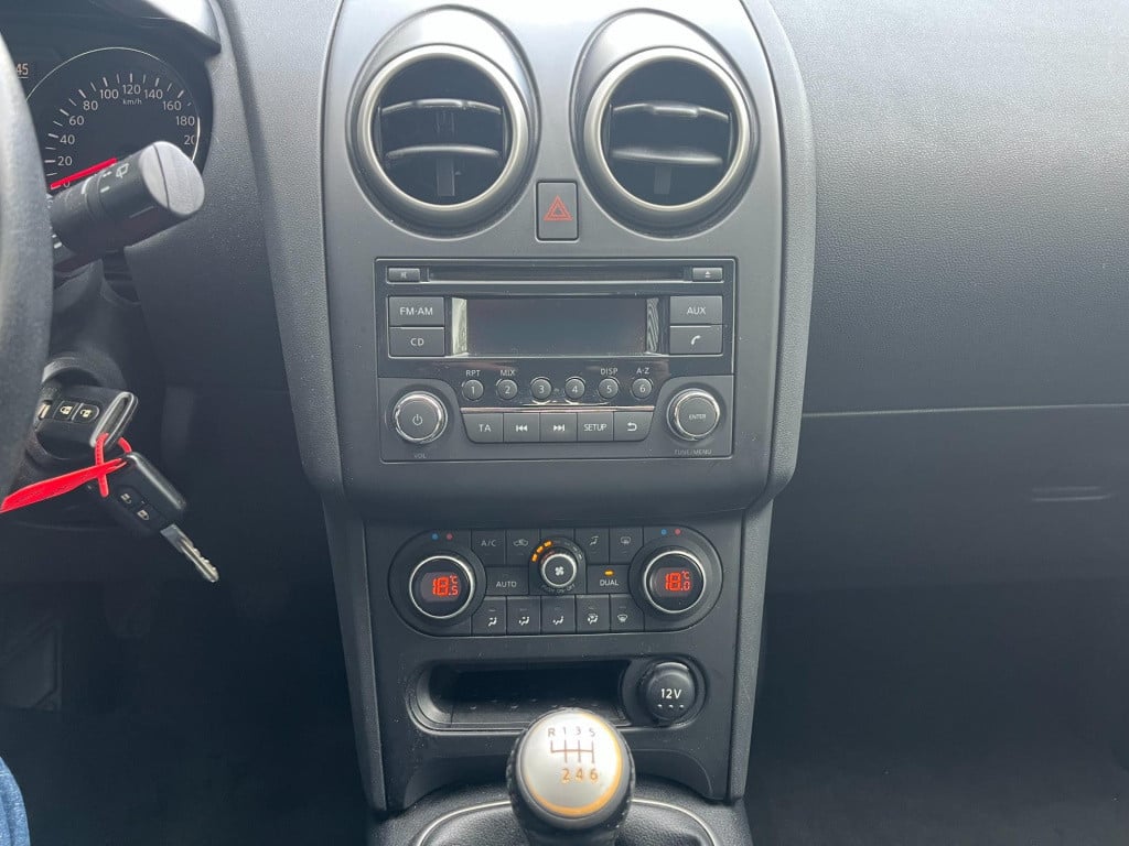 Nissan Qashqai 2.0 acenta | nwe apk | trekhaak