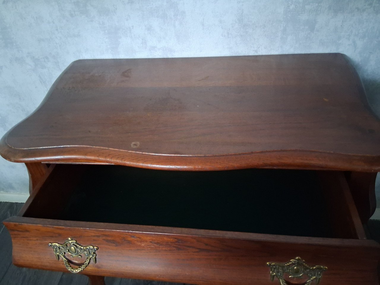 Te koop vintage ladekastje