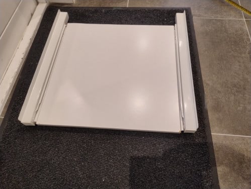 Schuiflade voor tussen wasmachine en droger