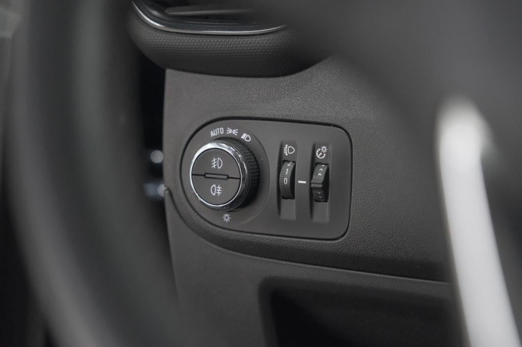 Opel Crossland X 110 turbo innovation | trekhaak | allseason | apple carpla