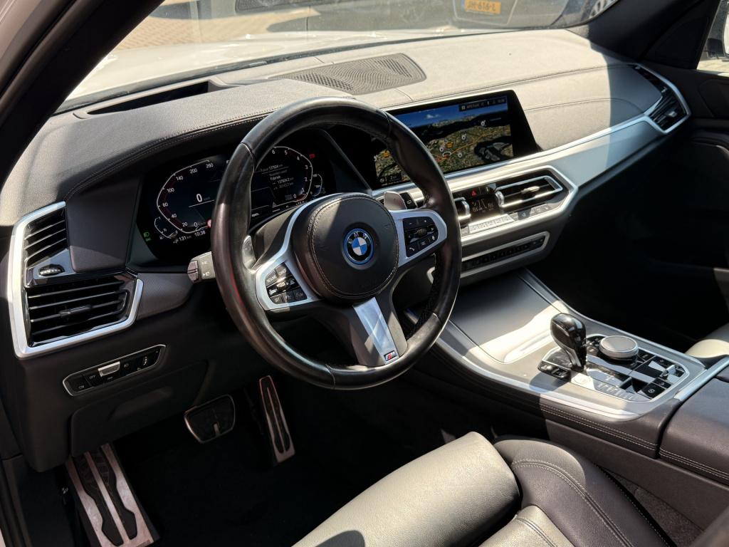 BMW X5 xdrive45e high executive | m pakket | pano | luchtvering | trekhaak 