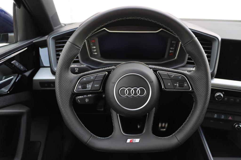 Audi A1 Sportback 30 tfsi s edition 115pk | carplay | sensoren