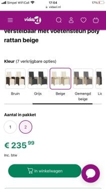 Twee relaxstoelen verstelbaar met voetensteun doie mee naar boven klapt.