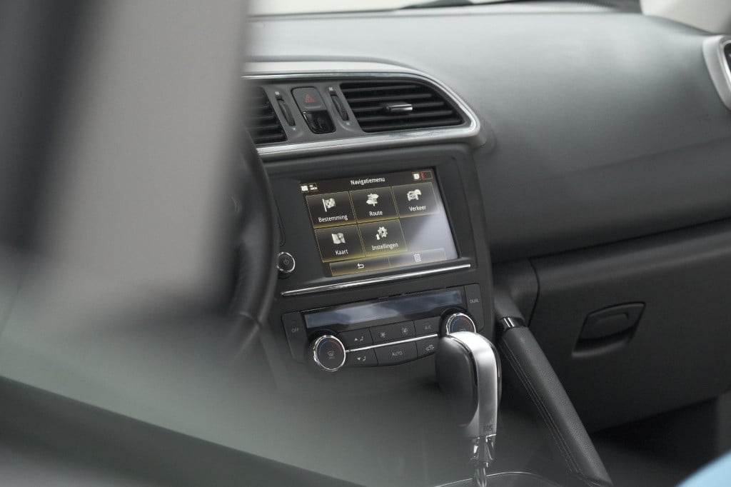 Renault Kadjar tce 130 edc intens | trekhaak | navigatie | parkeersensoren