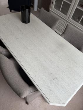 Mooie wit houten eettafel