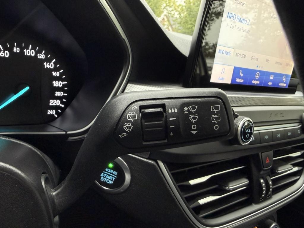 Ford Focus wagon 1.0 ecoboost titanium business - veel opties! -