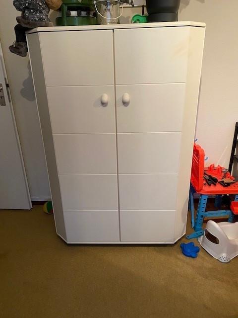 Kinderkamer set (Kast-commode-bed)