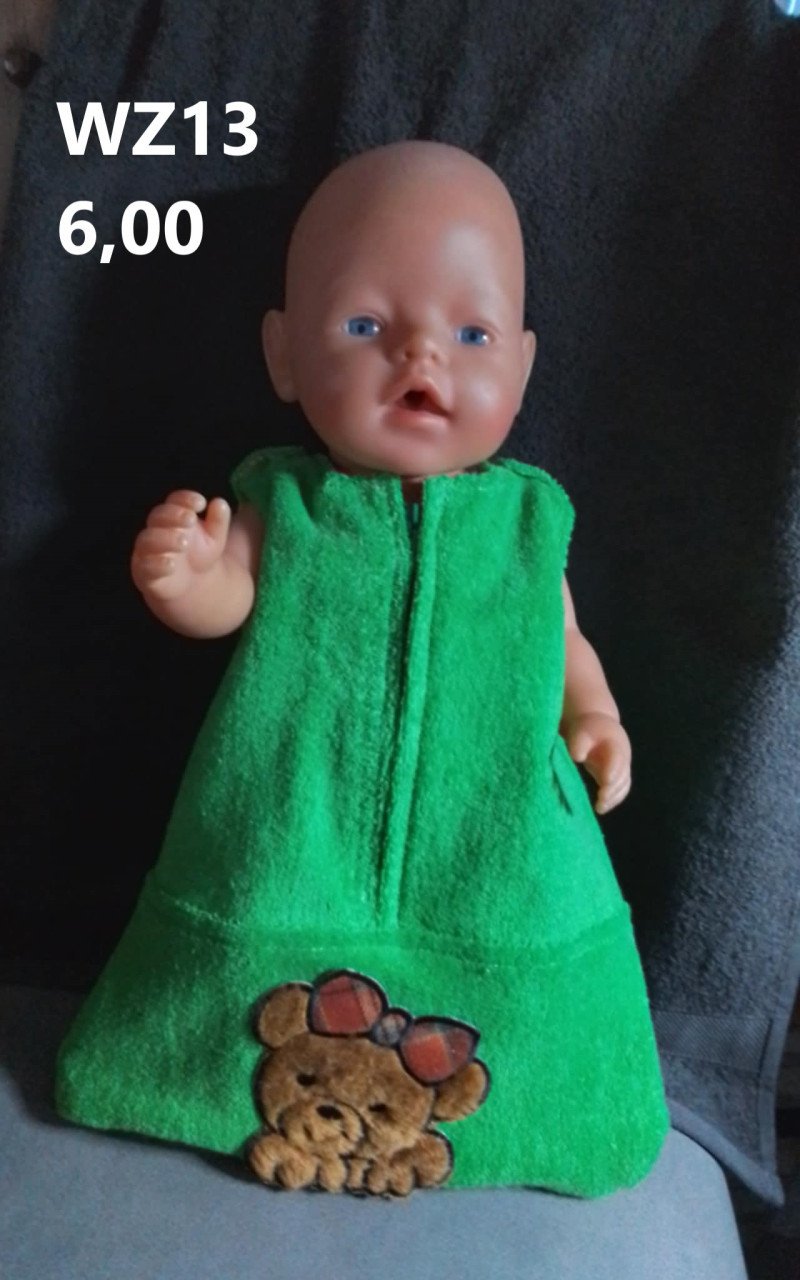 Baby born / babyborn slaapzak . Opbrengst KiKa. Poppenkleertjes.