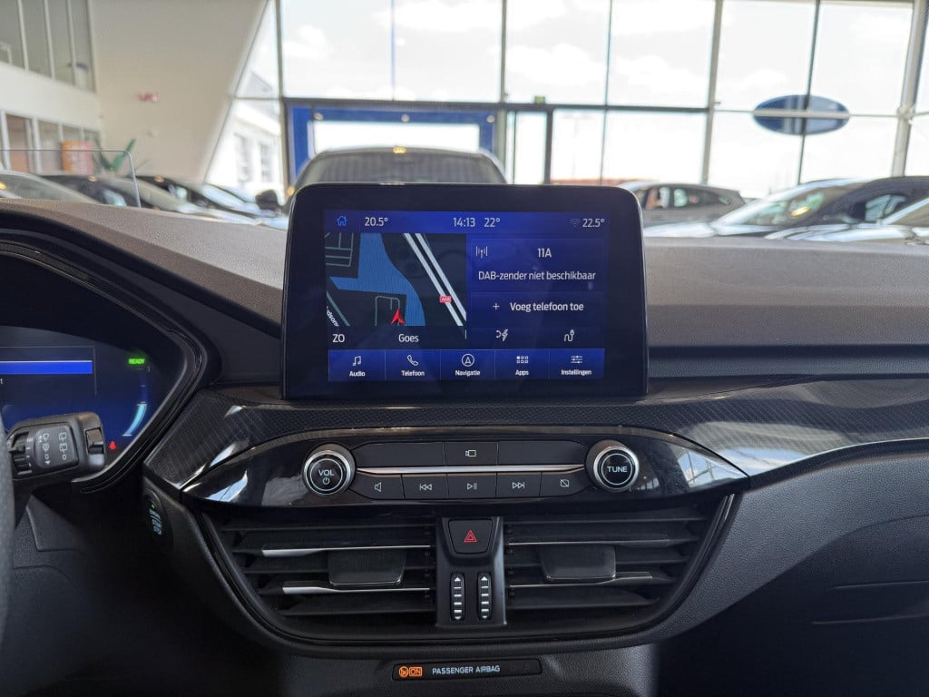 Ford Kuga 2.5 phev st-line x 18'' | elektrische trekhaak | hud | acc | pano