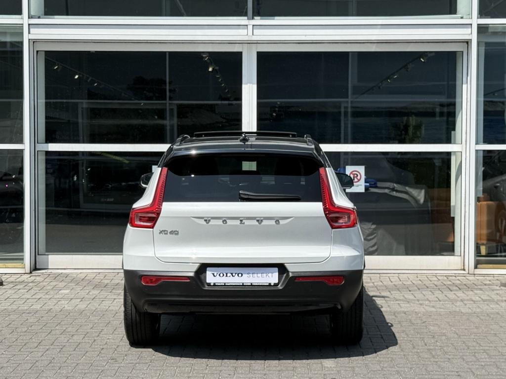 Volvo XC40 t5 262pk recharge ultimate dark |leder+ memory| camera| h&k soun