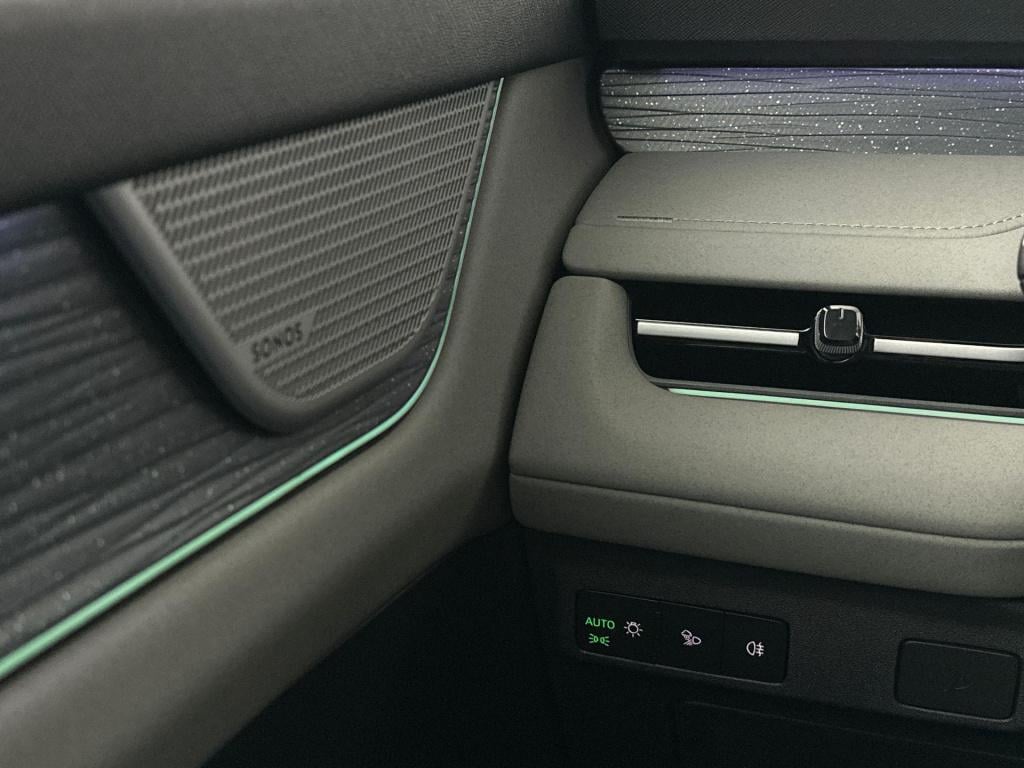 Skoda Peaq business edition elektromotor 210 kw / 286 pk suv