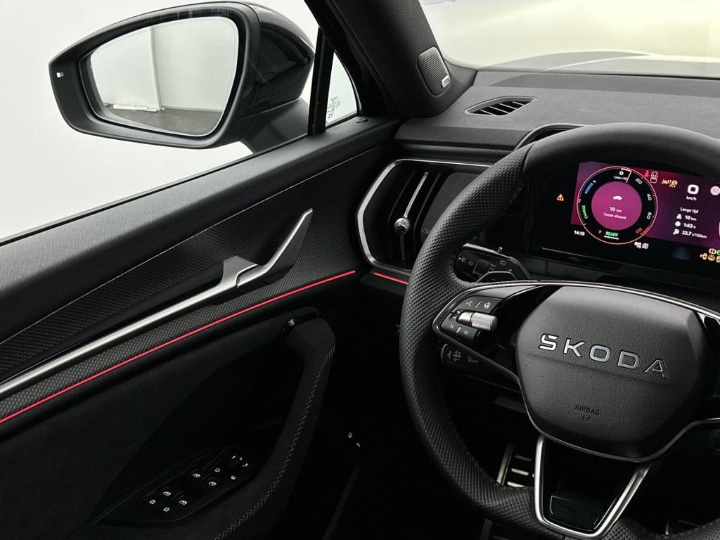 Skoda Kodiaq sportline business 1.5 tsi phev 150 kw / 204 pk su