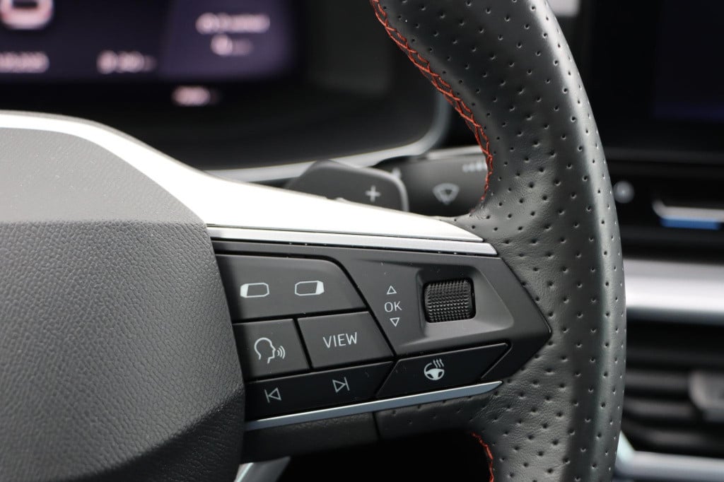 Seat Leon 1.5 etsi fr launch edition dsg7 150pk