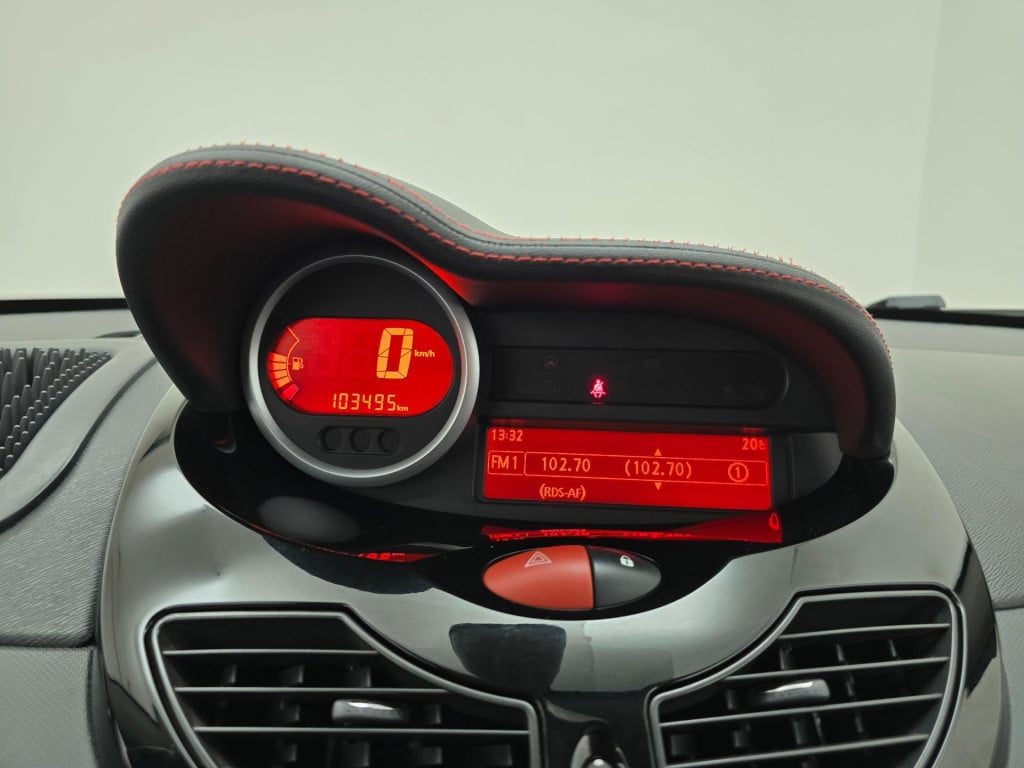 Renault Twingo occasion 1.2 16v dynamique met bluetooth radio en clima airc