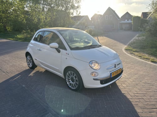 Fiat 500 cabrio wit 2014
