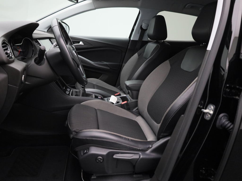 Opel Grandland X 1.2 turbo business executive | lmv | parkeer sensoren | el