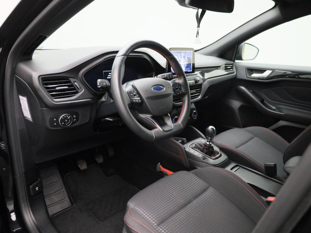 Ford Focus 1.0 ecoboost hybrid st line x business | lmv | parkeer sensoren 