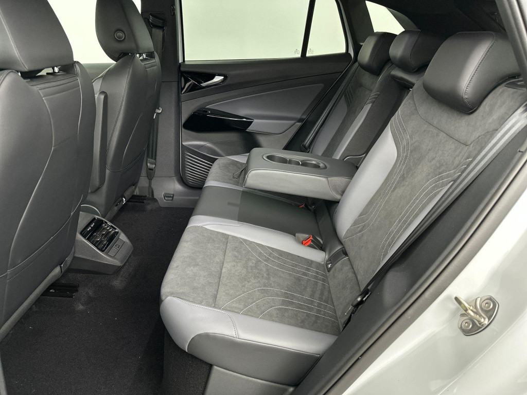 Volkswagen Id.4 pro limited edition 77 kwh accu. 210 kw / 286 pk s